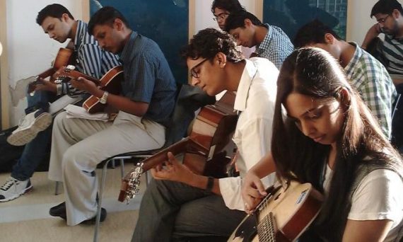 Guitar Classes in Delhi NCR, Best Music Teachers, Institutes Near By Me