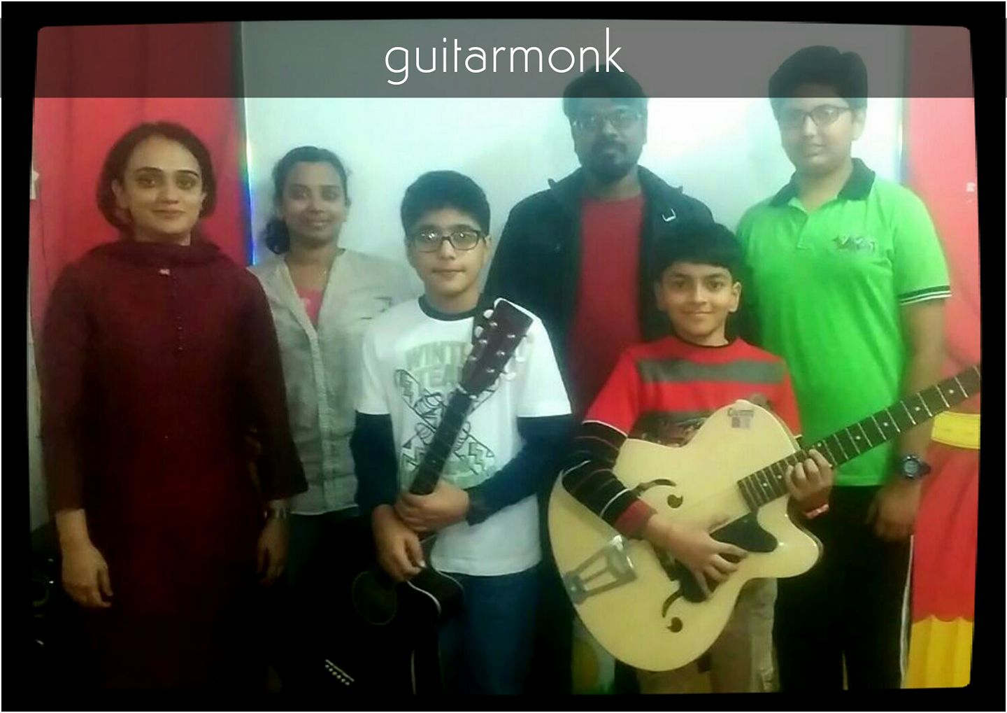Guitar Classes in Sector 10 Dwarka Music Teachers, Institute Near by me